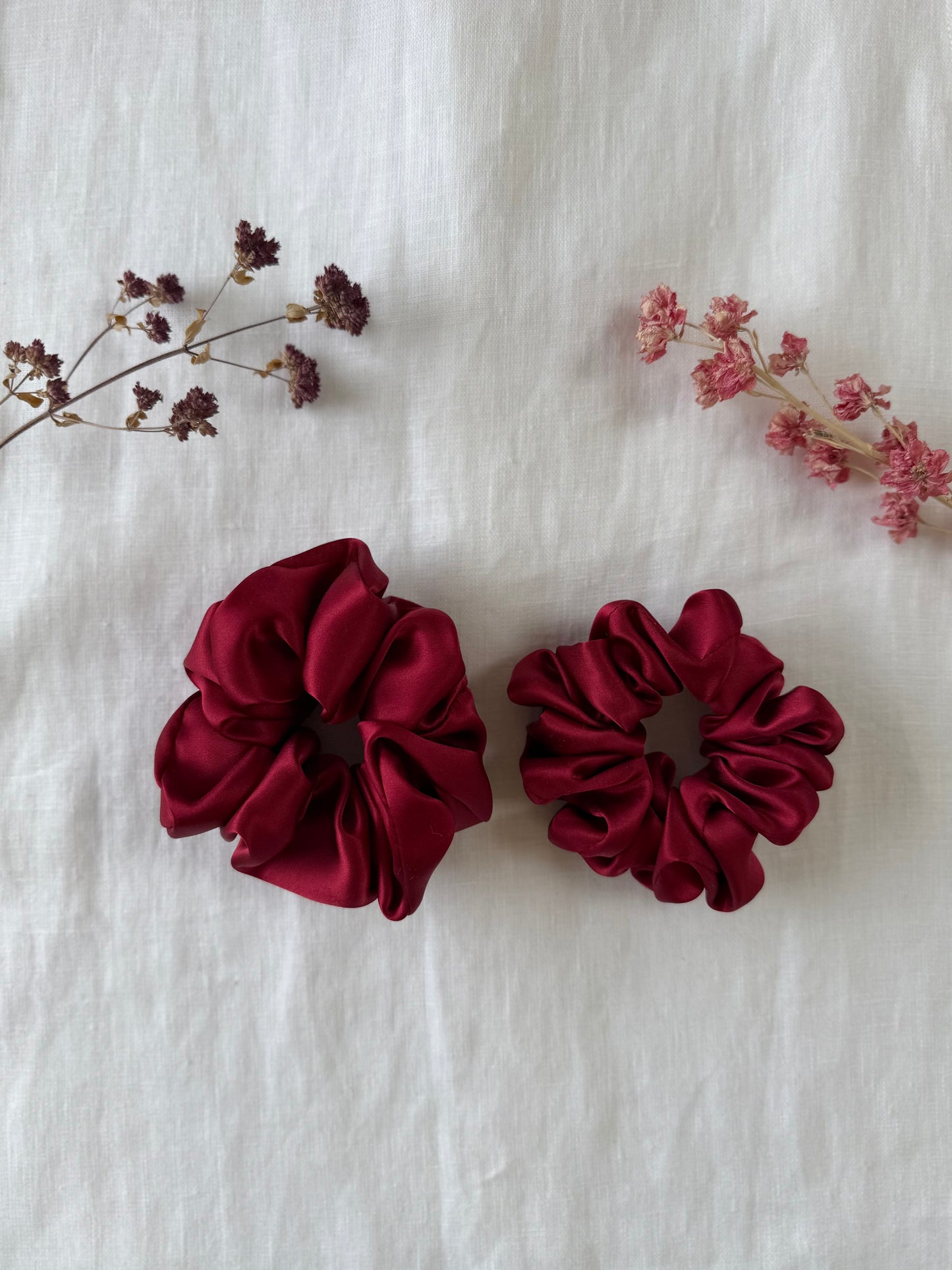 Dunkelrot Scrunchie