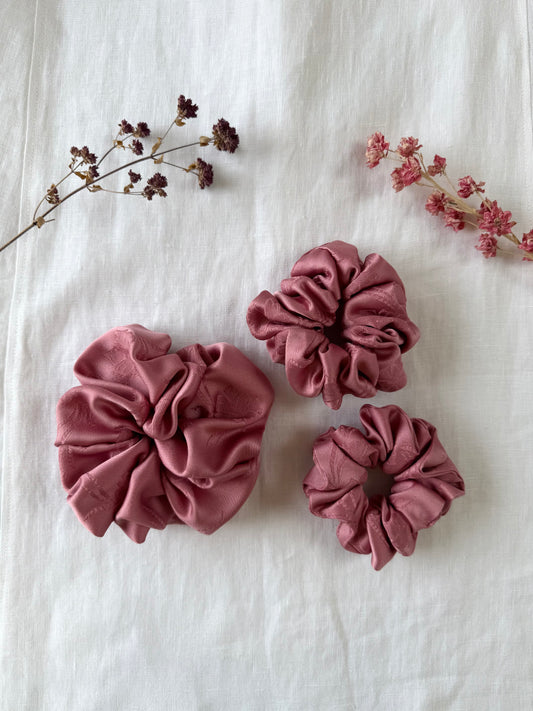 Rosalie Scrunchie