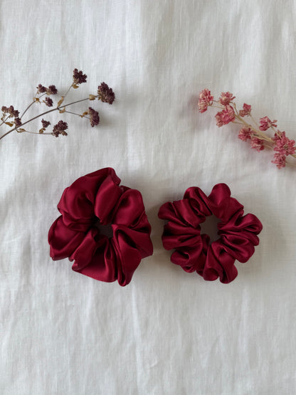Dunkelrot Scrunchie